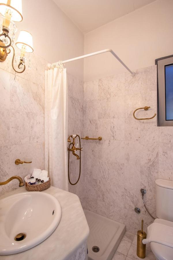 Hotel In Marble Volos Exterior foto